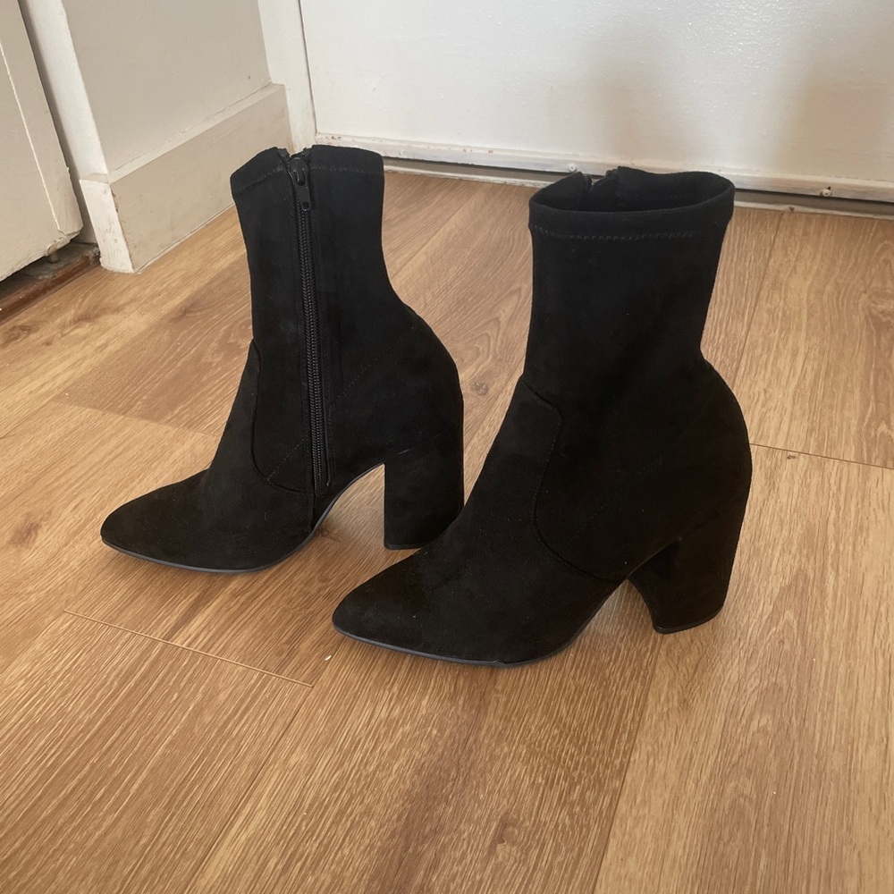 Brand new, never worn.